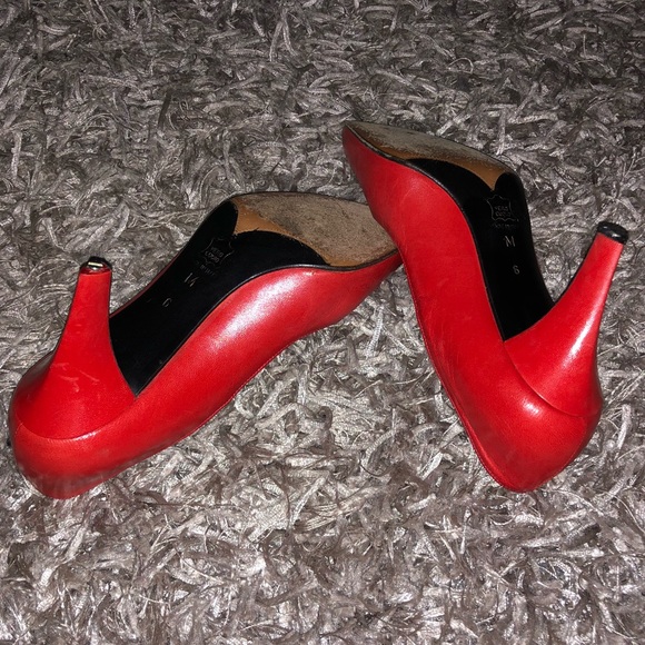 YSL Pumps - Picture 4 of 4